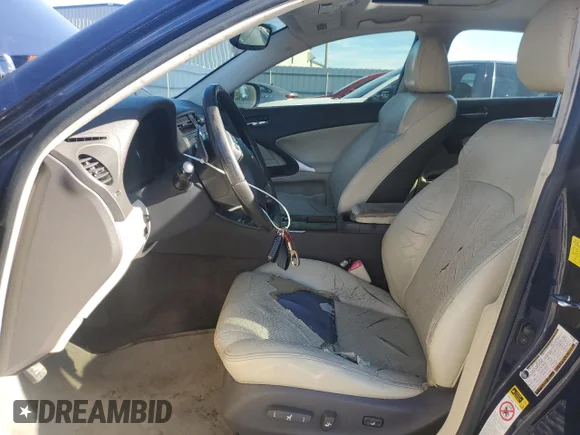 ✅ 2011 Lexus IS 250 • VIN: JTHCF5C25B5047907 • Лот: 80255854. Опубликован ранее на Copart с пробегом 195 095 миль. Бесплатный доступ к архиву аукционных продаж из США и подробный отчёт об истории автомобиля на DreamBid. Изображение 7.