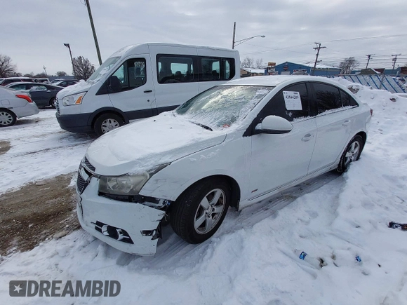 ✅ 2014 Chevrolet Cruze 1LT • VIN: 1G1PC5SB7E7308226 • Lot: 43844209. Wystawiony na IAAI z przebiegiem 118 973 mil. Bezpłatny archiwum sprzedaży aukcyjnych z USA i szczegółowy raport historii pojazdu na DreamBid. Zdjęcie 2.