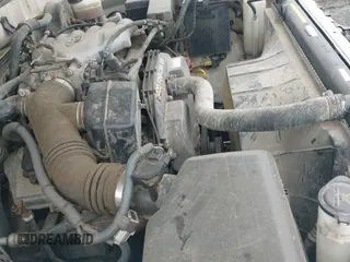 ✅ 2003 Toyota Tundra • VIN: 5TBJN32113S345657 • Lot: 42388348. Listed on IAAI with 200,722 mi. Free auction sales archive from the USA and detailed vehicle history report at DreamBid. Image 13.