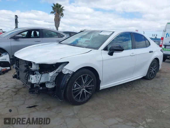 ✅ 2023 Toyota Camry Hybrid SE • VIN: 4T1S31AK1PU612566 • Lot: 44927683. Wystawiony na IAAI z przebiegiem 45 328 mil. Bezpłatny archiwum sprzedaży aukcyjnych z USA i szczegółowy raport historii pojazdu na DreamBid. Zdjęcie 2.