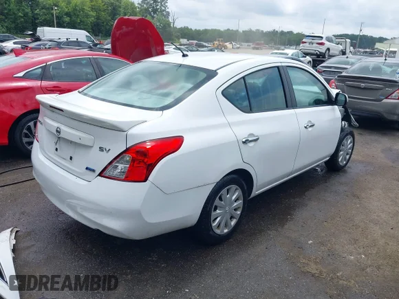 ✅ 2013 Nissan Versa SL • VIN: 3N1CN7AP7DL874232 • Лот: 42738978. Опубликован ранее на IAAI с пробегом 99 807 миль. Бесплатный доступ к архиву аукционных продаж из США и подробный отчёт об истории автомобиля на DreamBid. Изображение 4.