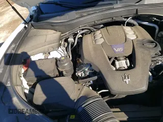 ✅ 2017 Maserati Levante S • VIN: ZN661YUL7HX246071 • Lot: 82205235. Wystawiony na Copart z przebiegiem 38 773 mil. Bezpłatny archiwum sprzedaży aukcyjnych z USA i szczegółowy raport historii pojazdu na DreamBid. Zdjęcie 14.