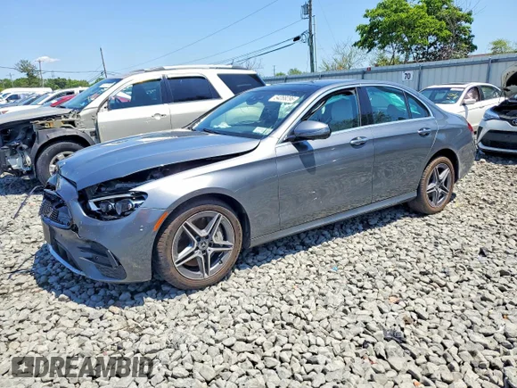 ✅ 2023 Mercedes-Benz E 350 • VIN: W1KZF8EB1PB165607 • Lot: 54268296. Listed on Copart with 32,010 mi. Free auction sales archive from the USA and detailed vehicle history report at DreamBid. Image 1.