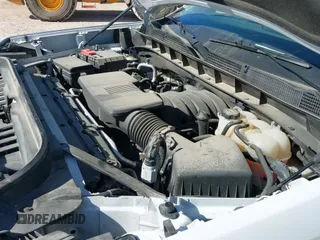 ✅ 2025 GMC Sierra 1500 SLT • VIN: 1GTUUDEDXSZ118791 • Lot: 43696686. Wystawiony na IAAI z przebiegiem 44 319 mil. Bezpłatny archiwum sprzedaży aukcyjnych z USA i szczegółowy raport historii pojazdu na DreamBid. Zdjęcie 19.