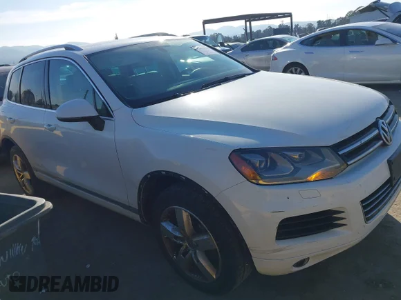 ✅ 2011 Volkswagen Touareg Sport • VIN: WVGFF9BP9BD004837 • Лот: 44338198. Опубликован ранее на IAAI с пробегом Не указан. Бесплатный доступ к архиву аукционных продаж из США и подробный отчёт об истории автомобиля на DreamBid. Изображение 1.