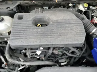 ✅ 2020 Ford Escape Titanium • VIN: 1FMCU9J9XLUA11972 • Lot: 90588755. Wystawiony na Copart z przebiegiem 103 568 mil. Bezpłatny archiwum sprzedaży aukcyjnych z USA i szczegółowy raport historii pojazdu na DreamBid. Zdjęcie 14.