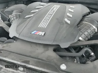 ✅ 2022 BMW X5 M • VIN: 5YMJU0C07N9L11794 • Lot: 41149382. Wystawiony na IAAI z przebiegiem 21 257 mil. Bezpłatny archiwum sprzedaży aukcyjnych z USA i szczegółowy raport historii pojazdu na DreamBid. Zdjęcie 22.