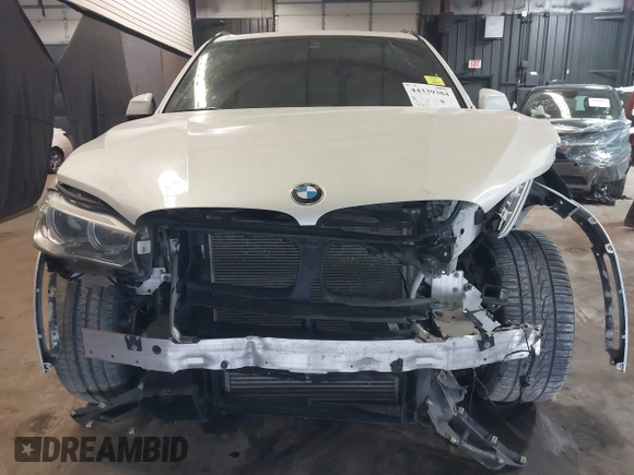 ✅ 2015 BMW X5 xDrive35i • VIN: 5UXKR0C55F0P11514 • Lot: 44339384. Wystawiony na IAAI z przebiegiem 146 113 mil. Bezpłatny archiwum sprzedaży aukcyjnych z USA i szczegółowy raport historii pojazdu na DreamBid. Zdjęcie 6.