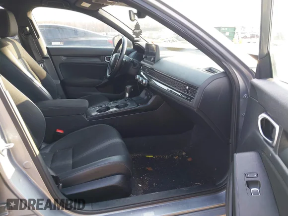 ✅ 2023 Honda Civic Sport • VIN: 19XFL2H8XPE008647 • Lot: 44673777. Wystawiony na IAAI z przebiegiem 129 574 mil. Bezpłatny archiwum sprzedaży aukcyjnych z USA i szczegółowy raport historii pojazdu na DreamBid. Zdjęcie 5.