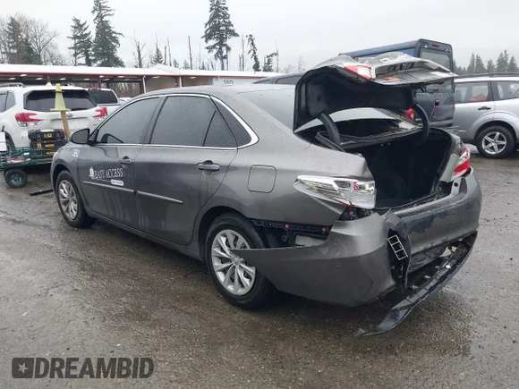 ✅ 2017 Toyota Camry SE • VIN: 4T1BF1FK2HU715335 • Lot: 43980614. Wystawiony na IAAI z przebiegiem 72 015 mil. Bezpłatny archiwum sprzedaży aukcyjnych z USA i szczegółowy raport historii pojazdu na DreamBid. Zdjęcie 3.