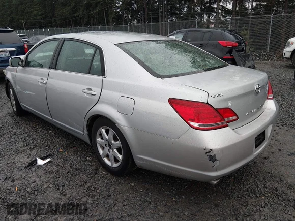 ✅ 2005 Toyota Avalon XLS • VIN: 4T1BK36B95U018604 • Lot: 44276962. Wystawiony na IAAI z przebiegiem 235 729 mil. Bezpłatny archiwum sprzedaży aukcyjnych z USA i szczegółowy raport historii pojazdu na DreamBid. Zdjęcie 3.