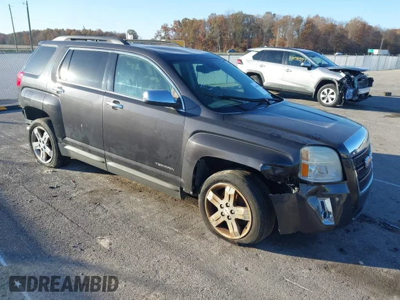 ✅ 2013 GMC Terrain SLE • VIN: 2GKFLSE30D6162941 • Lot: 43697031. Wystawiony na IAAI z przebiegiem 149 292 mil. Bezpłatny archiwum sprzedaży aukcyjnych z USA i szczegółowy raport historii pojazdu na DreamBid. Zdjęcie 1.