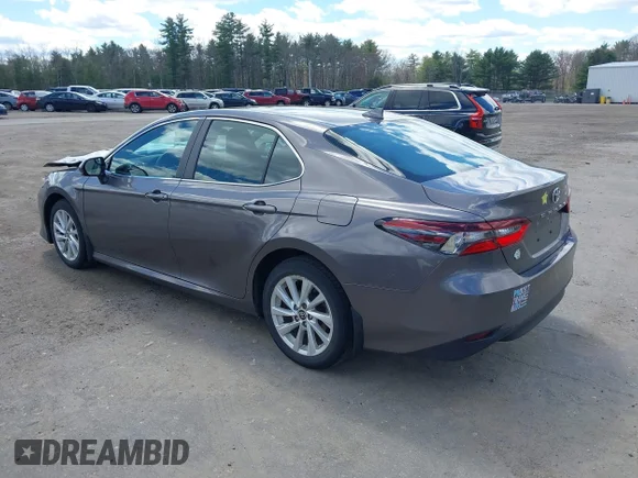 ✅ 2023 Toyota Camry LE • VIN: 4T1C11AK4PU839616 • Lot: 45003693. Wystawiony na IAAI z przebiegiem 59 737 mil. Bezpłatny archiwum sprzedaży aukcyjnych z USA i szczegółowy raport historii pojazdu na DreamBid. Zdjęcie 3.