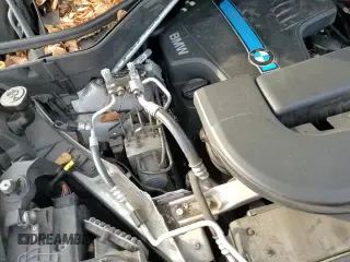 ✅ 2017 BMW X5 xDrive40e • VIN: 5UXKT0C39H0V96144 • Лот: 91743595. Опубликован ранее на Copart с пробегом 96 029 миль. Бесплатный доступ к архиву аукционных продаж из США и подробный отчёт об истории автомобиля на DreamBid. Изображение 14.