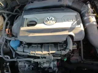 ✅ 2012 Volkswagen Golf GTI Autobahn • VIN: WVWGV7AJ3CW288002 • Lot: 83218924. Wystawiony na Copart z przebiegiem 101 522 mil. Bezpłatny archiwum sprzedaży aukcyjnych z USA i szczegółowy raport historii pojazdu na DreamBid. Zdjęcie 13.