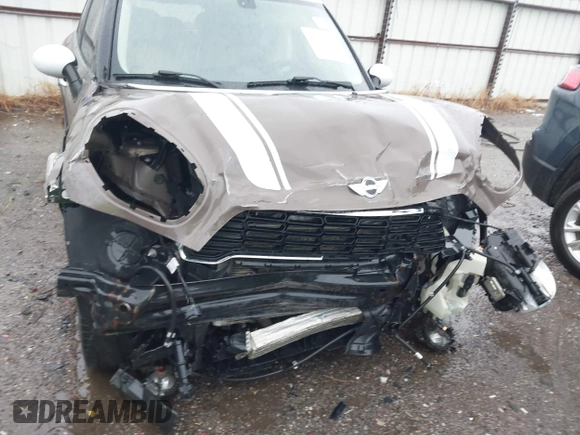✅ 2014 MINI Countryman S • VIN: WMWZC3C58EWP25922 • Lot: 43529103. Wystawiony na IAAI z przebiegiem Nie podano. Bezpłatny archiwum sprzedaży aukcyjnych z USA i szczegółowy raport historii pojazdu na DreamBid. Zdjęcie 6.