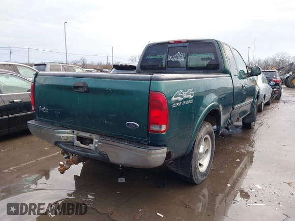 ✅ 2000 Ford F-150 XL • VIN: 2FTRX18L4YCA43915 • Lot: 44124978. Wystawiony na IAAI z przebiegiem 205 804 mil. Bezpłatny archiwum sprzedaży aukcyjnych z USA i szczegółowy raport historii pojazdu na DreamBid. Zdjęcie 4.