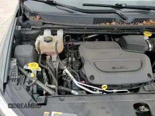 ✅ 2022 Chrysler Pacifica Touring L • VIN: 2C4RC1BG6NR170777 • Lot: 70001935. Wystawiony na Copart z przebiegiem 90 447 mil. Bezpłatny archiwum sprzedaży aukcyjnych z USA i szczegółowy raport historii pojazdu na DreamBid. Zdjęcie 14.