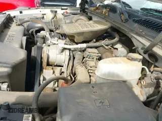 ✅ 2004 Chevrolet Silverado 2500HD LS • VIN: 1GCHK232X4F251181 • Lot: 43700423. Wystawiony na IAAI z przebiegiem 214 730 mil. Bezpłatny archiwum sprzedaży aukcyjnych z USA i szczegółowy raport historii pojazdu na DreamBid. Zdjęcie 21.