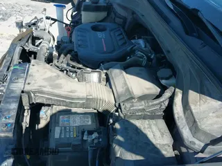 ✅ 2019 Hyundai Santa Fe Limited • VIN: 5NMS5CAA8KH036668 • Lot: 43544647. Listed on IAAI with 82,738 mi. Free auction sales archive from the USA and detailed vehicle history report at DreamBid. Image 23.