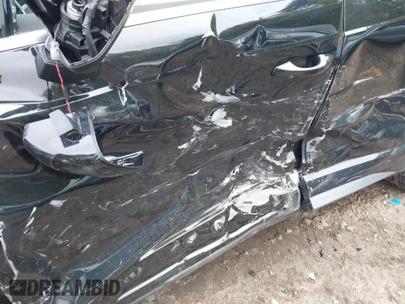 ✅ 2024 Audi Q3 S line Premium • VIN: WA1DECF35R1024026 • Lot: 45125845. Wystawiony na IAAI z przebiegiem Nie podano. Bezpłatny archiwum sprzedaży aukcyjnych z USA i szczegółowy raport historii pojazdu na DreamBid. Zdjęcie 6.
