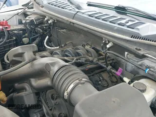 ✅ 2017 Ford F-150 XL • VIN: 1FTEW1EF0HKC79134 • Lot: 41909992. Wystawiony na IAAI z przebiegiem 241 488 mil. Bezpłatny archiwum sprzedaży aukcyjnych z USA i szczegółowy raport historii pojazdu na DreamBid. Zdjęcie 13.