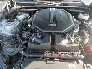 ✅ 2023 Cadillac CT5-V • VIN: 1G6DV5RW6P0147721 • Lot: 71048055. Wystawiony na Copart z przebiegiem 29 281 mil. Bezpłatny archiwum sprzedaży aukcyjnych z USA i szczegółowy raport historii pojazdu na DreamBid. Zdjęcie 13.