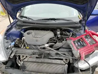 ✅ 2014 Hyundai Veloster • VIN: KMHTC6AD3EU184693 • Lot: 83912144. Wystawiony na Copart z przebiegiem 137 770 mil. Bezpłatny archiwum sprzedaży aukcyjnych z USA i szczegółowy raport historii pojazdu na DreamBid. Zdjęcie 15.