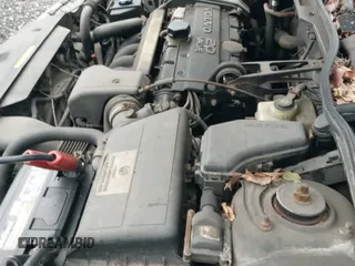 ✅ 1998 Volvo S70 • VIN: YV1LS557XW1546067 • Lot: 41806312. Listed on IAAI with 119,368 mi. Free auction sales archive from the USA and detailed vehicle history report at DreamBid. Image 12.