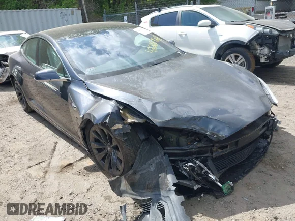 ✅ 2019 Tesla Model S 75D • VIN: 5YJSA1E25KF336849 • Lot: 42218724. Listed on IAAI with 61,529 mi. Free auction sales archive from the USA and detailed vehicle history report at DreamBid. Image 1.