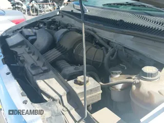 ✅ 2009 Ford Econoline Passenger XL • VIN: 1FBNE31L09DA27808 • Лот: 42126396. Опубликован ранее на IAAI с пробегом 152 553 миль. Бесплатный доступ к архиву аукционных продаж из США и подробный отчёт об истории автомобиля на DreamBid. Изображение 19.