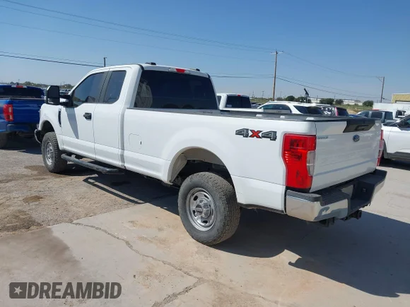 ✅ 2022 Ford F-250 XL • VIN: 1FT7X2B69NED73314 • Lot: 43195650. Wystawiony na IAAI z przebiegiem 101 837 mil. Bezpłatny archiwum sprzedaży aukcyjnych z USA i szczegółowy raport historii pojazdu na DreamBid. Zdjęcie 3.