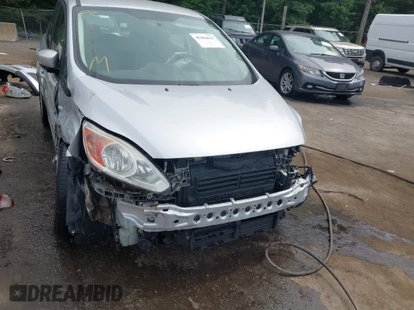 ✅ 2016 Ford C-Max SE • VIN: 1FADP5AU7GL109114 • Lot: 45464625. Wystawiony na IAAI z przebiegiem 95 448 mil. Bezpłatny archiwum sprzedaży aukcyjnych z USA i szczegółowy raport historii pojazdu na DreamBid. Zdjęcie 6.