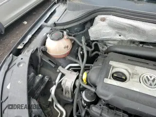 ✅ 2018 Volkswagen Tiguan • VIN: WVGAV7AX0JK001337 • Лот: 60779255. Опубликован ранее на Copart с пробегом 79 621 миль. Бесплатный доступ к архиву аукционных продаж из США и подробный отчёт об истории автомобиля на DreamBid. Изображение 15.