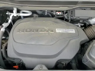 ✅ 2019 Honda Passport EX-L • VIN: 5FNYF7H56KB007436 • Lot: 54923615. Listed on Copart with 110,181 mi. Free auction sales archive from the USA and detailed vehicle history report at DreamBid. Image 15.