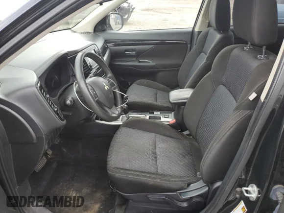 ✅ 2019 Mitsubishi Outlander ES • VIN: JA4AD2A35KJ000452 • Лот: 70663865. Опубликован ранее на Copart с пробегом 104 672 миль. Бесплатный доступ к архиву аукционных продаж из США и подробный отчёт об истории автомобиля на DreamBid. Изображение 7.