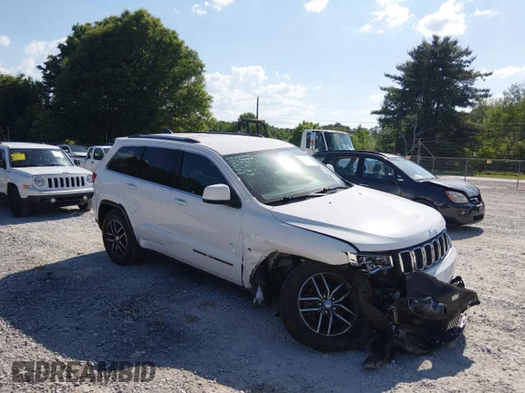 ✅ 2018 Jeep Grand Cherokee Laredo E • VIN: 1C4RJEAG4JC482565 • Лот: 44936543. Опубликован ранее на IAAI с пробегом 96 077 миль. Бесплатный доступ к архиву аукционных продаж из США и подробный отчёт об истории автомобиля на DreamBid. Изображение 1.