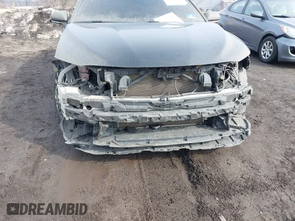 ✅ 2019 Toyota Camry SE • VIN: 4T1B11HK0KU844368 • Lot: 44400237. Wystawiony na IAAI z przebiegiem 157 771 mil. Bezpłatny archiwum sprzedaży aukcyjnych z USA i szczegółowy raport historii pojazdu na DreamBid. Zdjęcie 6.