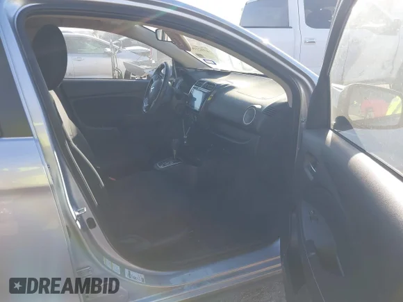 ✅ 2024 Mitsubishi Mirage SE • VIN: ML32FVFJ9RHF14650 • Lot: 43921004. Wystawiony na IAAI z przebiegiem 36 039 mil. Bezpłatny archiwum sprzedaży aukcyjnych z USA i szczegółowy raport historii pojazdu na DreamBid. Zdjęcie 5.