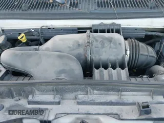 ✅ 2008 Ford Econoline Cargo Commercial • VIN: 1FTNE24W58DA97699 • Lot: 43768686. Wystawiony na IAAI z przebiegiem 195 181 mil. Bezpłatny archiwum sprzedaży aukcyjnych z USA i szczegółowy raport historii pojazdu na DreamBid. Zdjęcie 16.