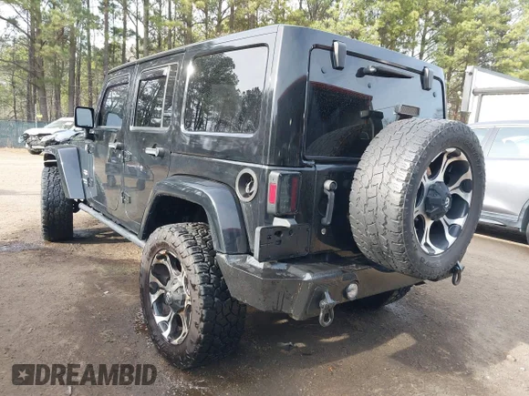 ✅ 2014 Jeep Wrangler Unlimited Sahara • VIN: 1C4HJWEG5EL214562 • Lot: 44029737. Wystawiony na IAAI z przebiegiem 108 193 mil. Bezpłatny archiwum sprzedaży aukcyjnych z USA i szczegółowy raport historii pojazdu na DreamBid. Zdjęcie 3.