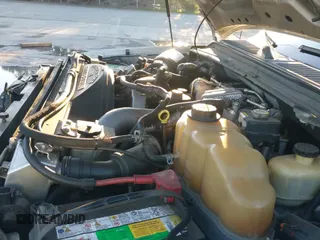 ✅ 2008 Ford F-250 XL • VIN: 1FTSW21R08ED76339 • Lot: 43784405. Wystawiony na IAAI z przebiegiem 301 560 mil. Bezpłatny archiwum sprzedaży aukcyjnych z USA i szczegółowy raport historii pojazdu na DreamBid. Zdjęcie 19.