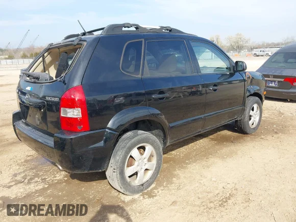 ✅ 2007 Hyundai Tucson GLS • VIN: KM8JM12B67U535426 • Lot: 44536024. Wystawiony na IAAI z przebiegiem 211 004 mil. Bezpłatny archiwum sprzedaży aukcyjnych z USA i szczegółowy raport historii pojazdu na DreamBid. Zdjęcie 4.
