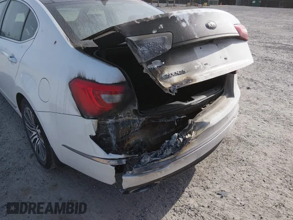 ✅ 2014 Kia Cadenza Premium • VIN: KNALN4D72E5152348 • Lot: 44194093. Wystawiony na IAAI z przebiegiem Nie podano. Bezpłatny archiwum sprzedaży aukcyjnych z USA i szczegółowy raport historii pojazdu na DreamBid. Zdjęcie 6.