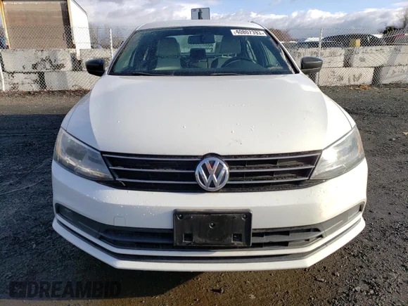 ✅ 2015 Volkswagen Jetta SE • VIN: 3VWD17AJ0FM325443 • Лот: 40807393. Опубліковано раніше на Copart з пробігом 81 271 миль. Безкоштовний доступ до архіву аукціонних продажів зі США та докладний звіт про історію автомобіля на DreamBid. Зображення 5.