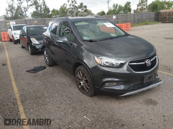 ✅ 2017 Buick Encore Sport Touring • VIN: KL4CJ1SB0HB167550 • Lot: 45241960. Wystawiony na IAAI z przebiegiem 79 157 mil. Bezpłatny archiwum sprzedaży aukcyjnych z USA i szczegółowy raport historii pojazdu na DreamBid. Zdjęcie 1.