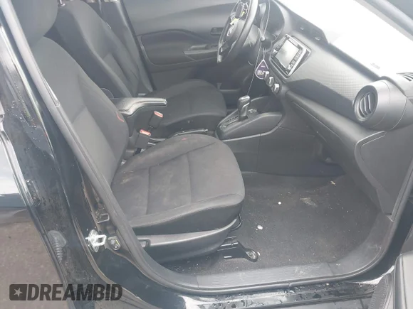 ✅ 2023 Nissan Kicks S • VIN: 3N1CP5BV3PL470733 • Лот: 44584909. Опубликован ранее на IAAI с пробегом 120 917 миль. Бесплатный доступ к архиву аукционных продаж из США и подробный отчёт об истории автомобиля на DreamBid. Изображение 5.