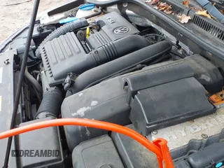 ✅ 2013 Volkswagen Jetta Hybrid • VIN: 3VW637AJ1DM238635 • Лот: 43764327. Опубликован ранее на IAAI с пробегом 101 751 миль. Бесплатный доступ к архиву аукционных продаж из США и подробный отчёт об истории автомобиля на DreamBid. Изображение 13.