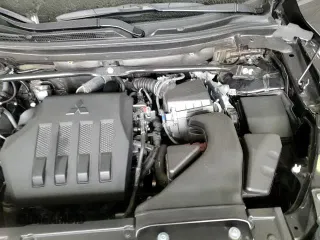 ✅ 2023 Mitsubishi Eclipse Cross LE • VIN: JA4ATVAA8PZ003650 • Lot: 84620485. Listed on Copart with 32,204 mi. Free auction sales archive from the USA and detailed vehicle history report at DreamBid. Image 14.