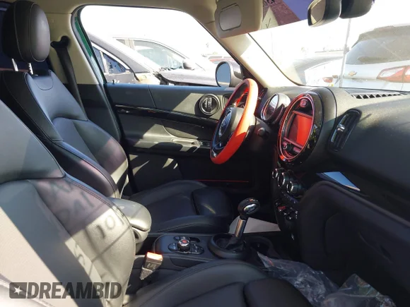 ✅ 2019 MINI Countryman Cooper S • VIN: WMZYT3C59K3E95158 • Lot: 43635171. Wystawiony na IAAI z przebiegiem 60 866 mil. Bezpłatny archiwum sprzedaży aukcyjnych z USA i szczegółowy raport historii pojazdu na DreamBid. Zdjęcie 5.